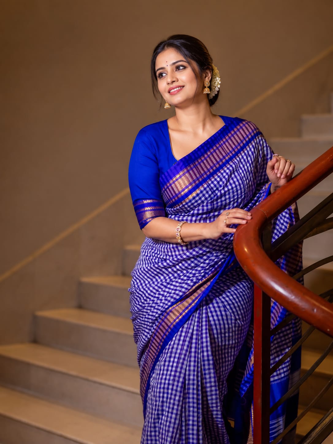 Premium Royal Blue Checked Ilkal Handloom Saree with Zari Border & Tope Pallu — Cotton-Silk Ilkal saree